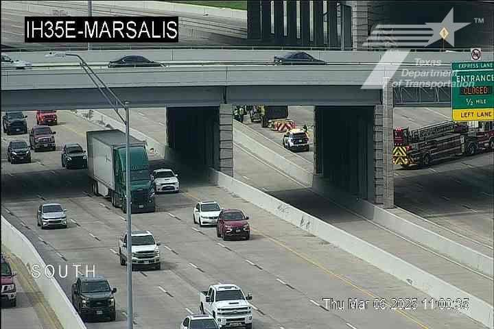 Traffic Alert:  Dallas County Sheriff's Office Deputies are working a major accident southbound I-35 at Beckley. The 3 left lanes are blocked, and traffic will be diverted to the 12th St.   exit.  A vehicle struck a road crew truck, and one person has been trans to the hospital.