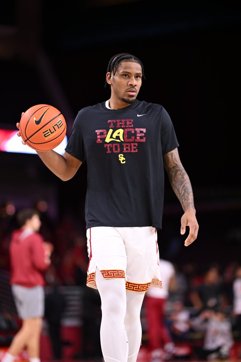 House of Victory (@houseof_victory) on Twitter photo Senior night smiles courtesy of <a href="/Babybuzzo/">Chibuzo Agbo</a> who led the Trojans in scoring and tied his career-high with SEVEN threes 👌
We stay Fighting On! ✌️ Senior night smiles courtesy of <a href="/Babybuzzo/">Chibuzo Agbo</a> who led the Trojans in scoring and tied his career-high with SEVEN threes 👌
We stay Fighting On! ✌️