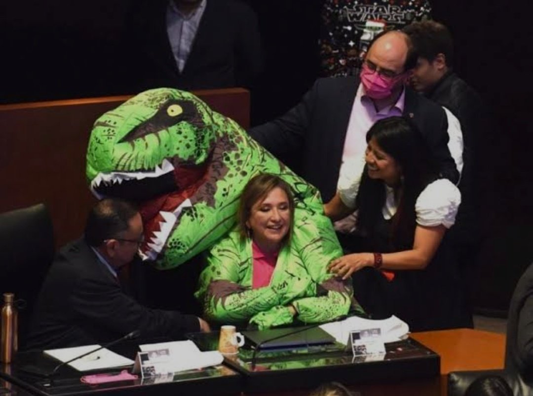 J4feT_25's tweet image. No me imagino a esta madre negociando con Trump.

¡De la que nos salvamos!