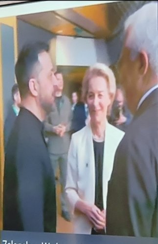 DeeGreeeen's tweet image. Behold the DEFENDERS of DEMOCRACY!

Behold, the IMMACULATE BASTARDS!

#WEFpuppet