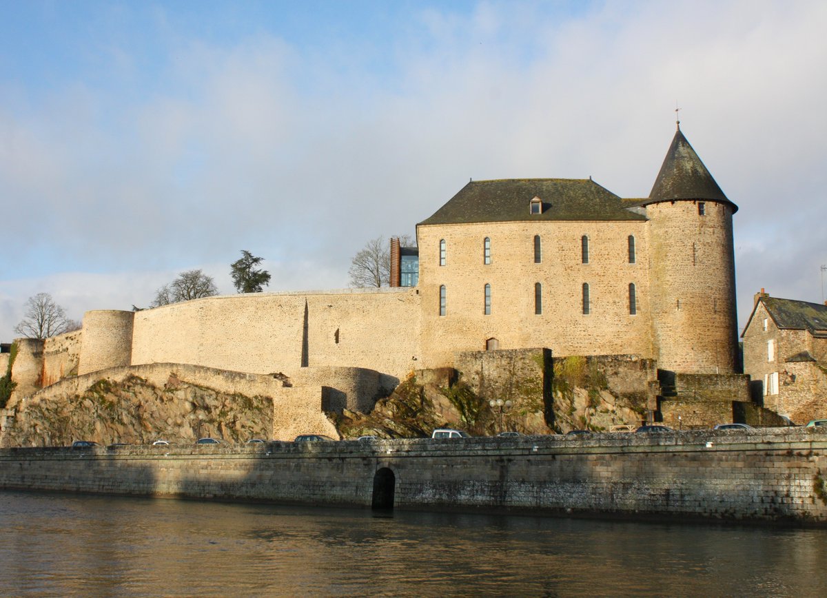 [ 𝗟𝗲𝘁𝘁𝗿𝗲 𝗱'𝗶𝗻𝗳𝗼 📜 // 𝗠𝗮𝗿𝘀 ]

Découvrez le programme printemps-été 2025 et les animations du mois de mars dans la lettre d'information du musée ! 🏰😉
👉 mailchi.mp/19955829d540/l…
<a href="/Mayenne_Ville/">Ville de Mayenne</a>