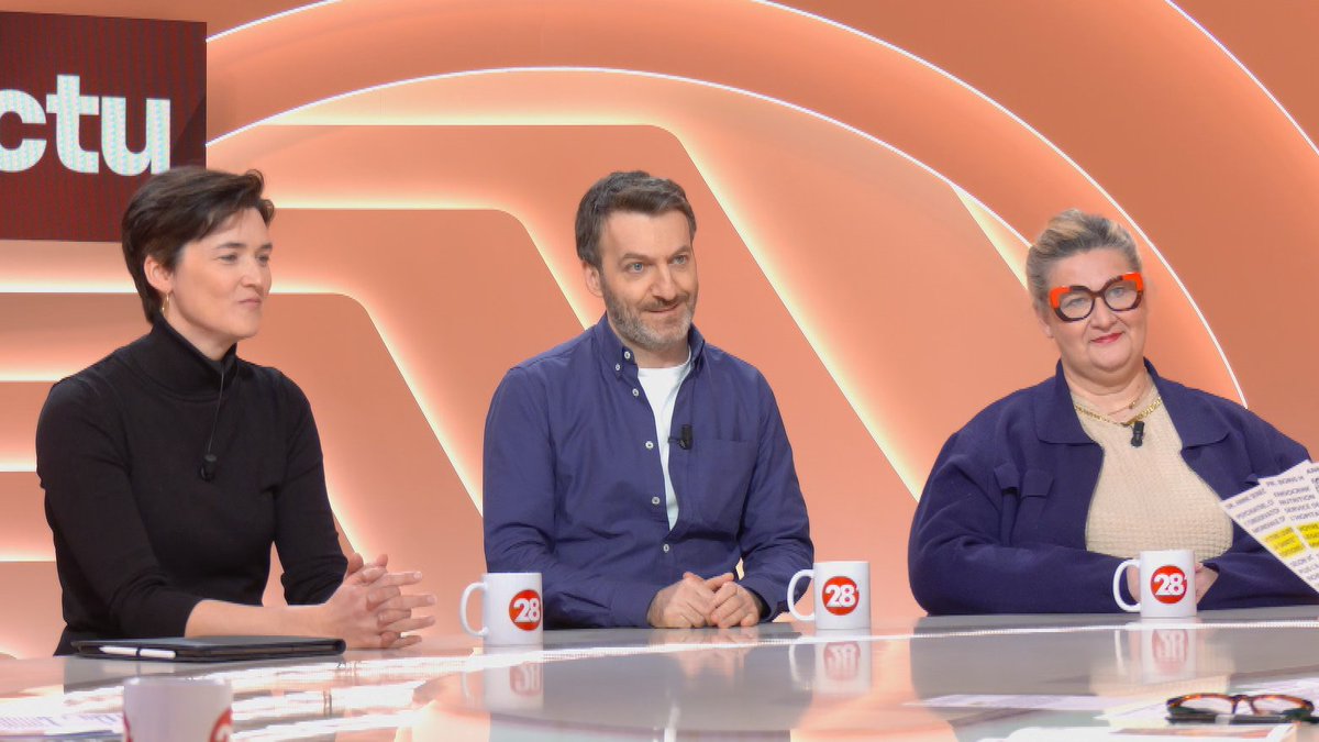 28 minutes (@28minutes) on Twitter photo 🌍 Obésité, le mal du siècle ?
Débat :
➡ <a href="/boris_hansel/">Pr Boris Hansel</a>, endocrinologue, nutritionniste
➡ <a href="/asenequier/">Anne Senequier</a>, co-directrice de l'Observatoire de la santé mondiale <a href="/InstitutIRIS/">IRIS</a>
➡ Anne-Sophie Joly, présidente du Collectif National des Associations d'Obèses
📺 tinyurl.com/28min060325 🌍 Obésité, le mal du siècle ?
Débat :
➡ <a href="/boris_hansel/">Pr Boris Hansel</a>, endocrinologue, nutritionniste
➡ <a href="/asenequier/">Anne Senequier</a>, co-directrice de l'Observatoire de la santé mondiale <a href="/InstitutIRIS/">IRIS</a>
➡ Anne-Sophie Joly, présidente du Collectif National des Associations d'Obèses
📺 tinyurl.com/28min060325