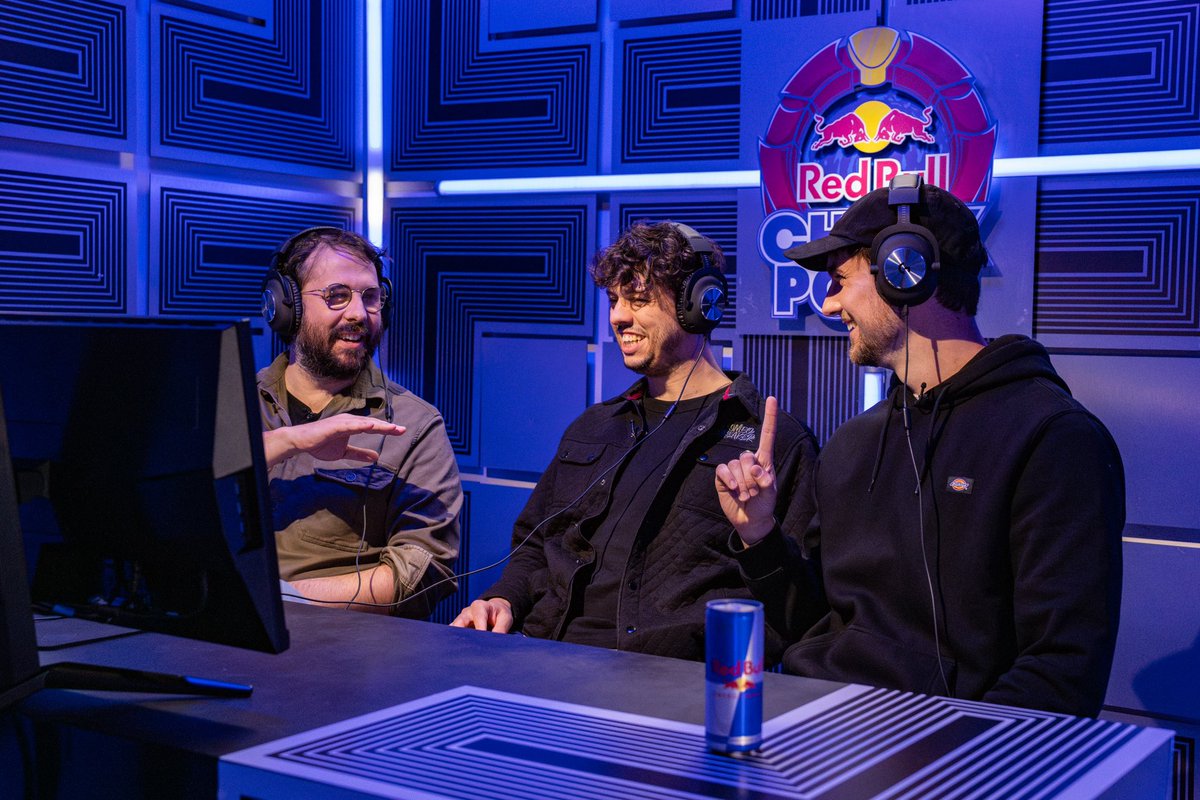 On a tourné une vidéo sur la chaîne RedBull CheckPoint et c’était treeeeeees marrant ! 

Je me suis fait hard carry par <a href="/FunKaStarcraft/">FunKa</a> et <a href="/TPK_live/">TPK</a>, comme par hasard … en vrai un moment j’ai gigaaaaa honte haha

HF !

youtube.com/watch?v=v8hZQP…