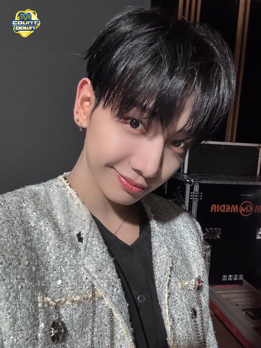 M COUNTDOWN tweet media