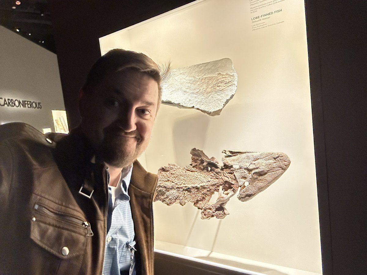 <a href="/WildWorldShow/">Wild World</a> <a href="/NeilShubin/">Neil Shubin</a> <a href="/FieldMuseum/">Field Museum</a> <a href="/UChicago/">The University of Chicago</a> With Tiktaalik at <a href="/hmns/">The Houston Museum of Natural Science ❤️🦖🧠🌌</a>!