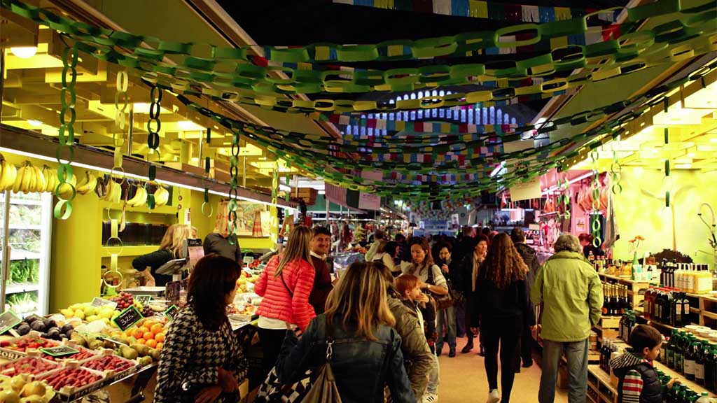 ☘ 🟢 El Tortosa Irish English Festival amplia la programació i recupera a tradicional desfilada

📷 LA NOTÍCIA: setmanarilebre.cat/el-tortosa-iri…

<a href="/Tortosa/">Ajuntament de Tortosa</a> <a href="/JordiJordanEbre/">Jordi Jordan</a> <a href="/SoniRuMo/">Sonia Ruperez Monreal</a> <a href="/marilleixa/">Mar Lleixà Fortuño</a> <a href="/vgraufe/">Víctor Grau Ferrer</a> <a href="/TortosaIrlEng/">Tortosa Irish English Festival</a> <a href="/mercatdetortosa/">Mercat de Tortosa</a> <a href="/tortosaturisme/">Tortosa Turisme</a> <a href="/Tortosames/">Tortosa Més</a> #Tortosa #TerresdelEbre