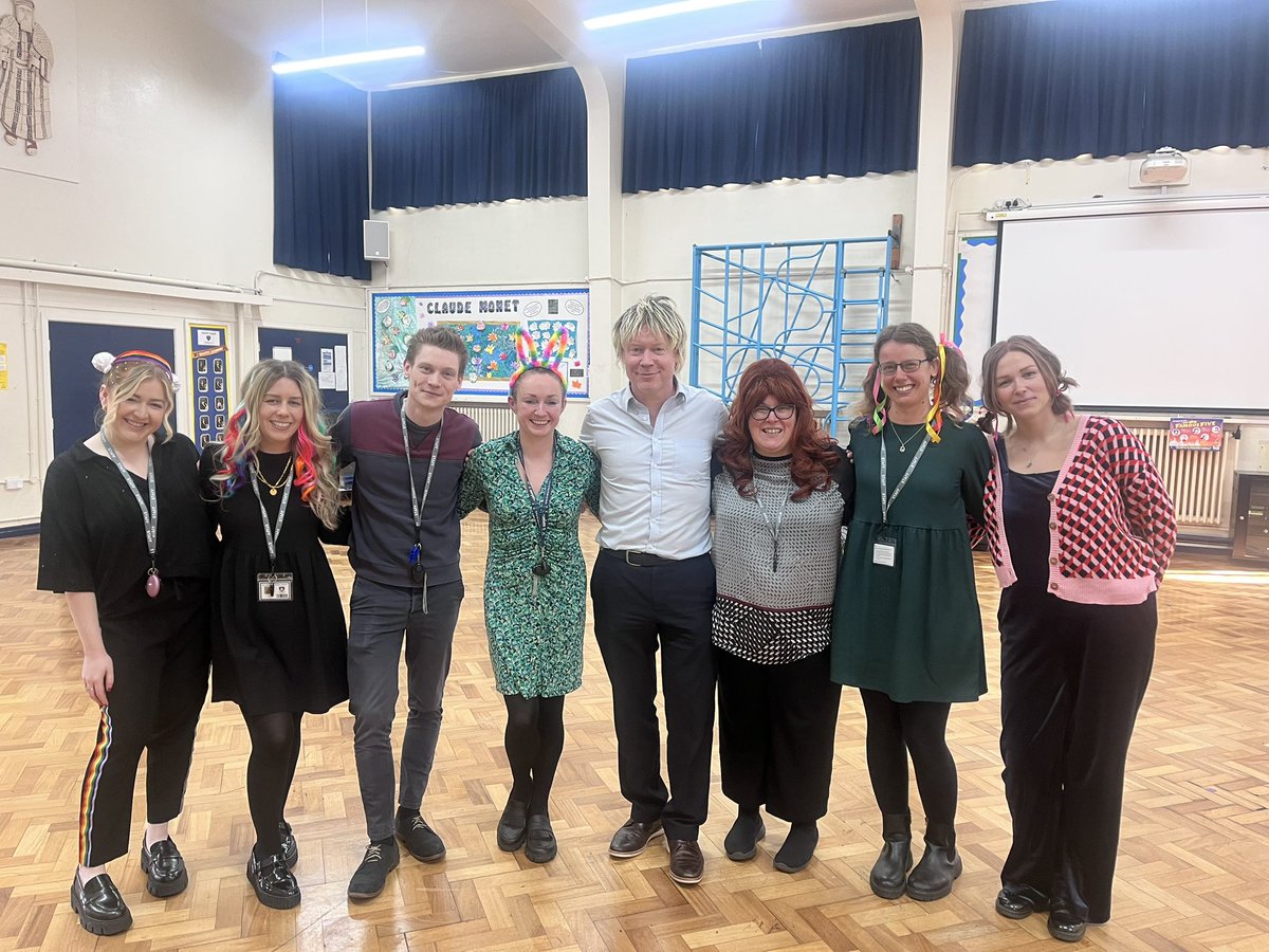 St. Philip's RC (@stphilipsrc) on Twitter photo Even the teachers have joined in the fun for #WorldBookDay with crazy hair styles! 🤪🎨 From cool and chic to bold and bright, the whole school has embraced creativity to celebrate our love of reading 📚✨#StPhilipsEnglish <a href="/SalfordCouncil/">Salford City Council</a> Even the teachers have joined in the fun for #WorldBookDay with crazy hair styles! 🤪🎨 From cool and chic to bold and bright, the whole school has embraced creativity to celebrate our love of reading 📚✨#StPhilipsEnglish <a href="/SalfordCouncil/">Salford City Council</a>
