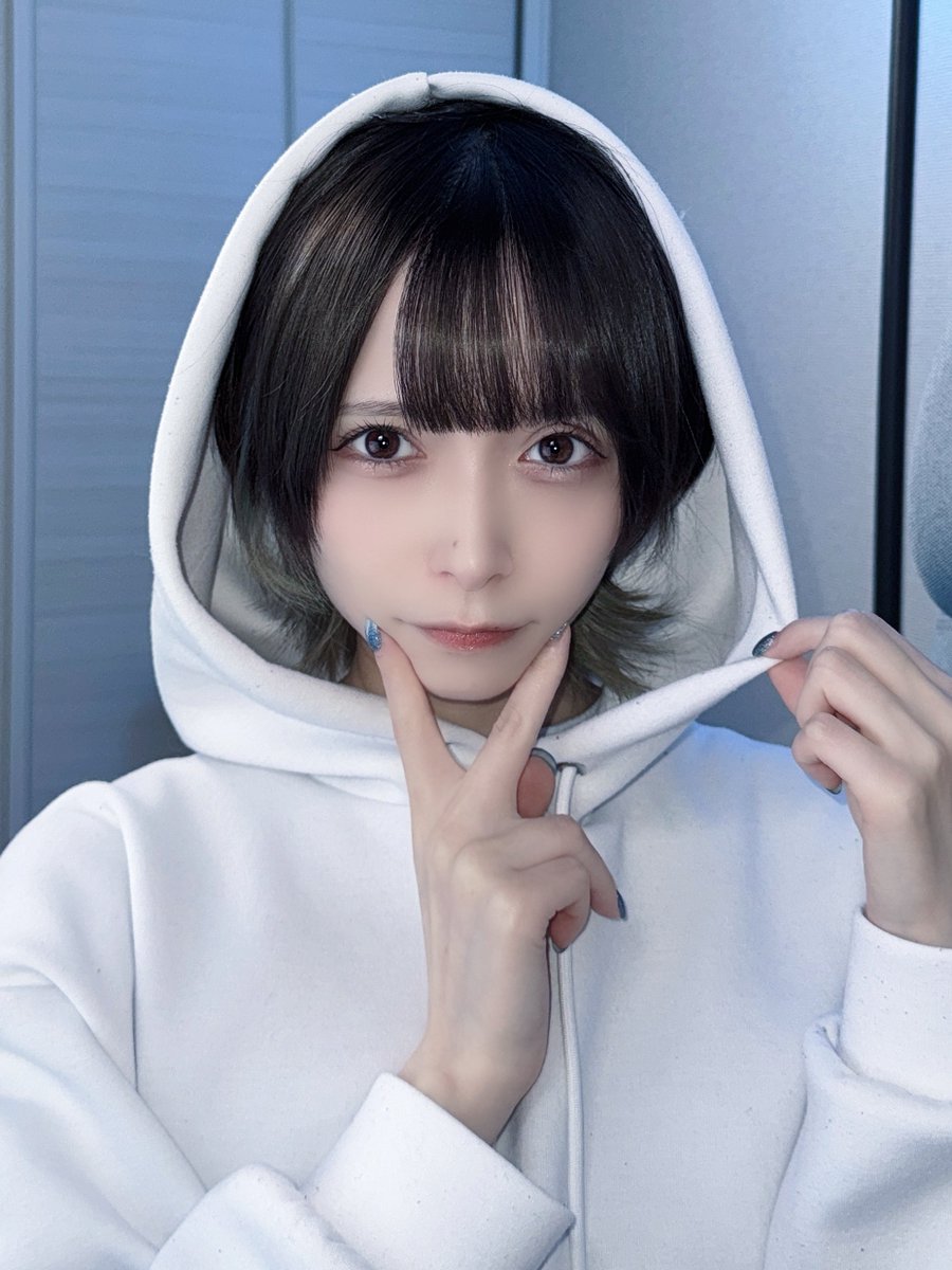 tsubra_'s tweet photo. 🐺⸝꙳ https://t.co/bTI7rIJIrm