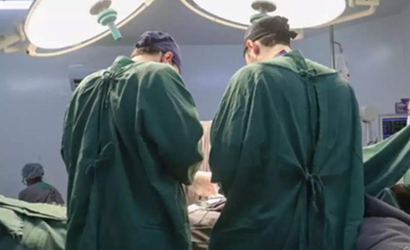 edibitencourt's tweet image. Com um déficit de R$ 158 milhões em 2024, Santa Casa não consegue pagar contas nem comprar remédios e começa a parar, deixando sistema de saúde da Capital a beira do colapso. #OJacaré #SantaCasa #crisegravíssima #saúdepública #campogrande #AdrianeLopes 
ojacare.com.br/2025/03/06/com…