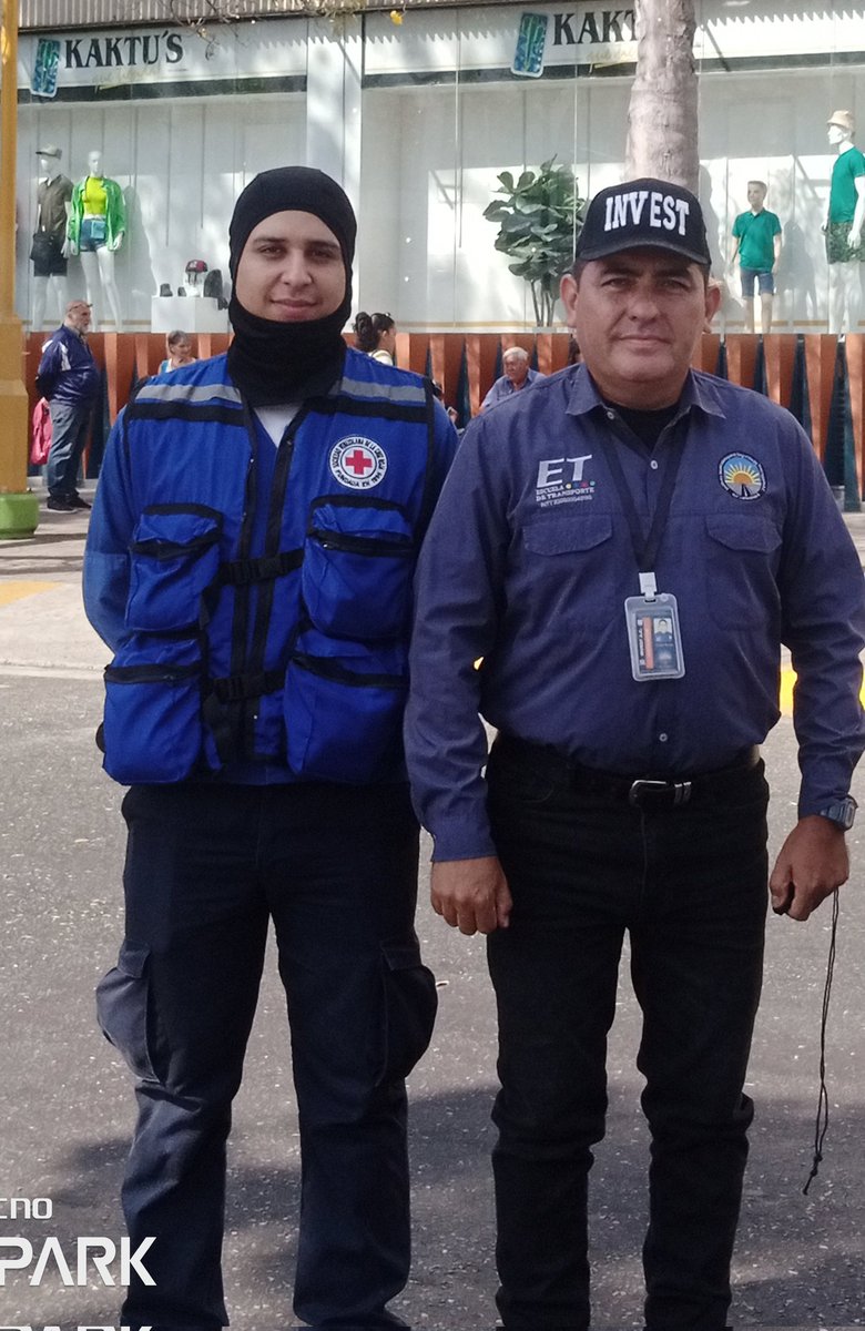 Personal de la <a href="/BTT_Carabobo/">Brigada de Tránsito Terrestre Carabobo</a>  acompañado del #INTT Valencia, instructores del <a href="/Invest_vzlaofic/">Invest</a>
y la Cruz Roja Valencia, realizaron Operativo de Educación Vial a Conductores de vehículos y motos en la Av Bolívar Norte de #Valencia
#Carnavales2025