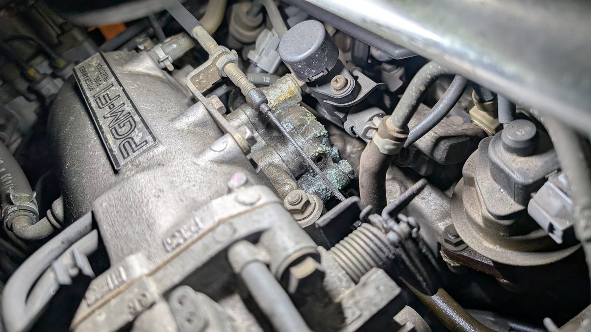 ひがし tweet media