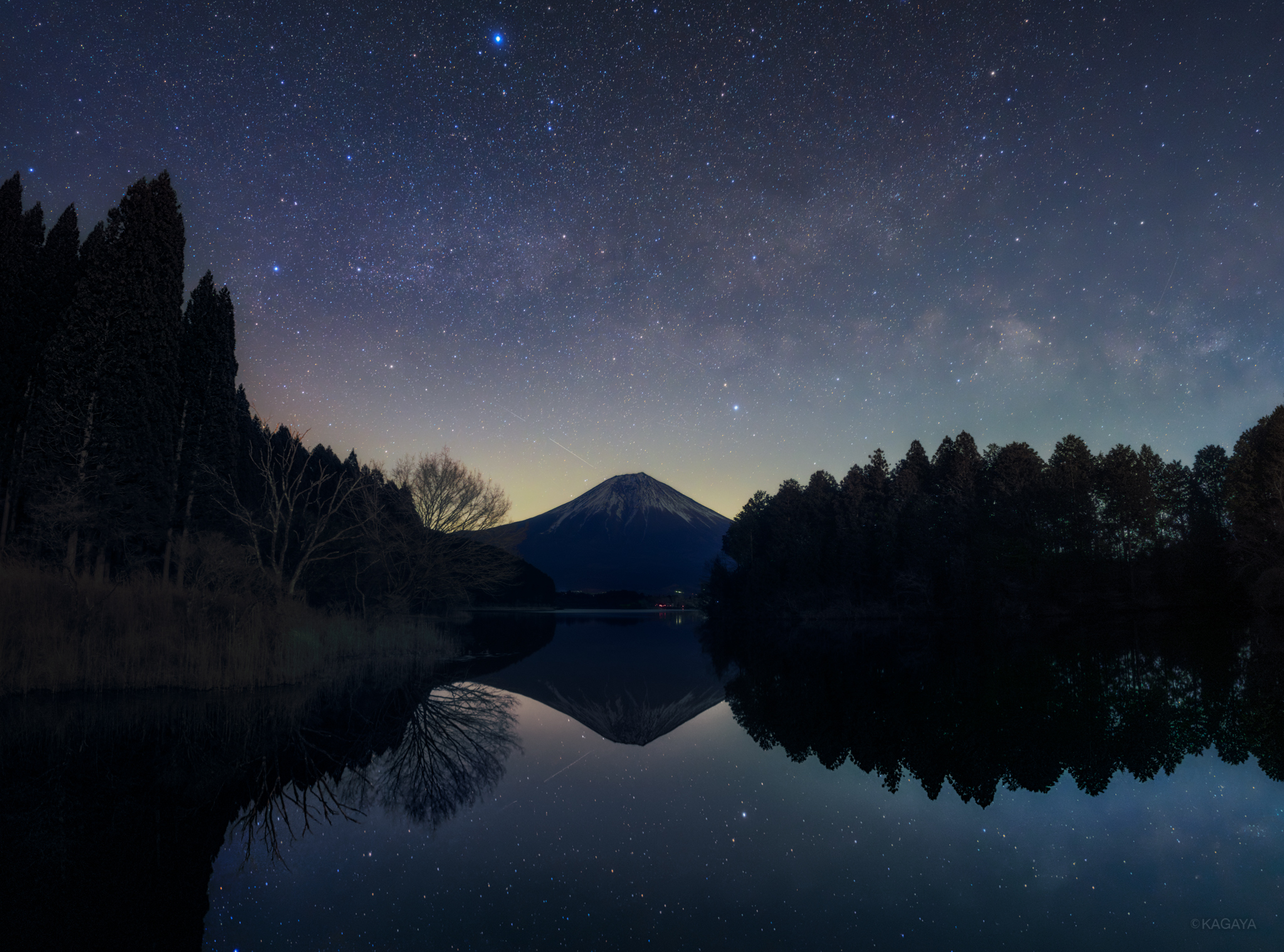 綺羅星夜 ページ 綺羅星紙 夜光（濃紺＋銀虹箔） - Lagrange（ラグランジュ）