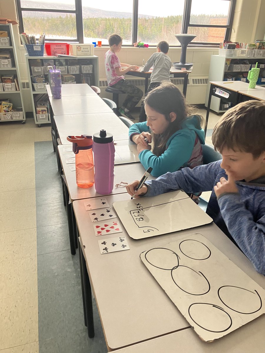 InvernessECA's tweet image. Our Grade 5 students put their division knowledge to the test with a friendly competition! Using four cards, they worked to create division problems, aiming for the biggest quotient to beat their partner. Great strategy, number sense, and fun all in one!
#SRCEMarchIsMathMonth