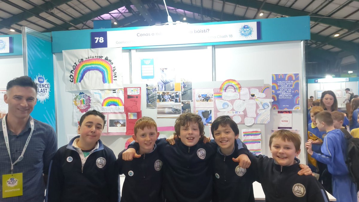 An Foras Pátrúnachta (@afpatrunachta) on Twitter photo Sáriarracht le feiceáil ó scoileanna An Fhorais ag <a href="/esbscienceblast/">ESB Science Blast</a> inniu!
<a href="/gaelscoil_nas/">Gaelscoil Nás na Ríogh</a> #ScienceBlast2025 #BleaistEolaíochta2025 #SeachtainNaGaeilge #SnaG2025 Sáriarracht le feiceáil ó scoileanna An Fhorais ag <a href="/esbscienceblast/">ESB Science Blast</a> inniu!
<a href="/gaelscoil_nas/">Gaelscoil Nás na Ríogh</a> #ScienceBlast2025 #BleaistEolaíochta2025 #SeachtainNaGaeilge #SnaG2025