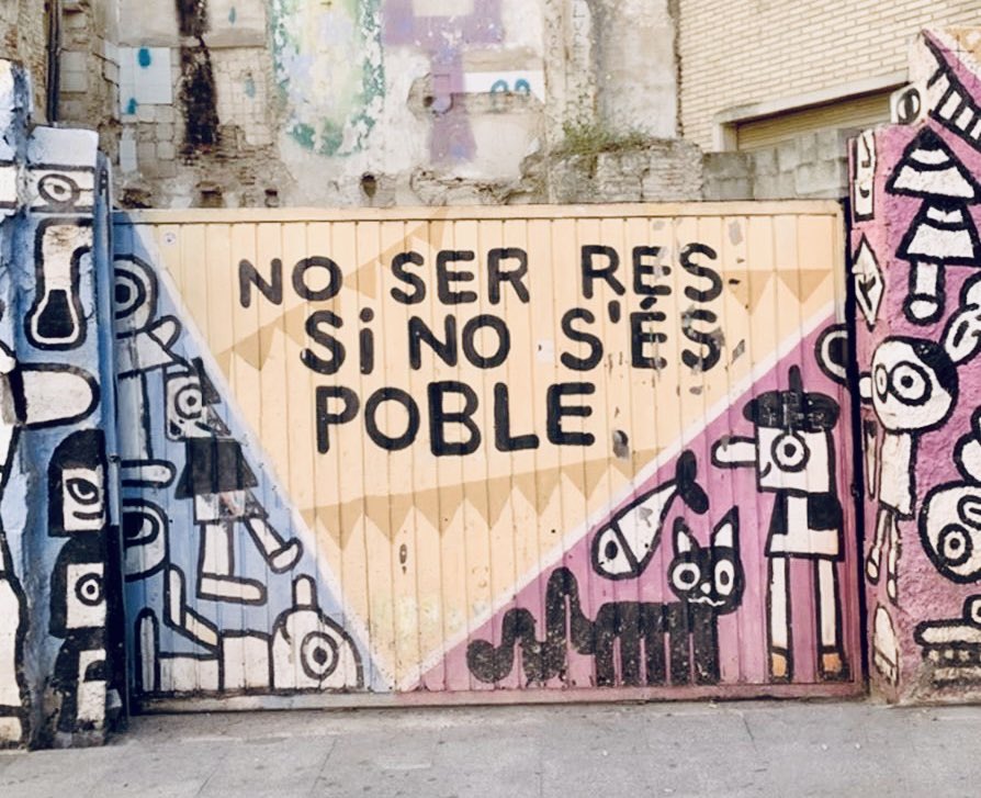 Si som valencians és, ni que siga en part –en una part substancial–, per la llengua, la parlem quotidianament o no. Al capdavall, van ser en valencià les primeres paraules que ens definien com el que érem i el que som: un poble.