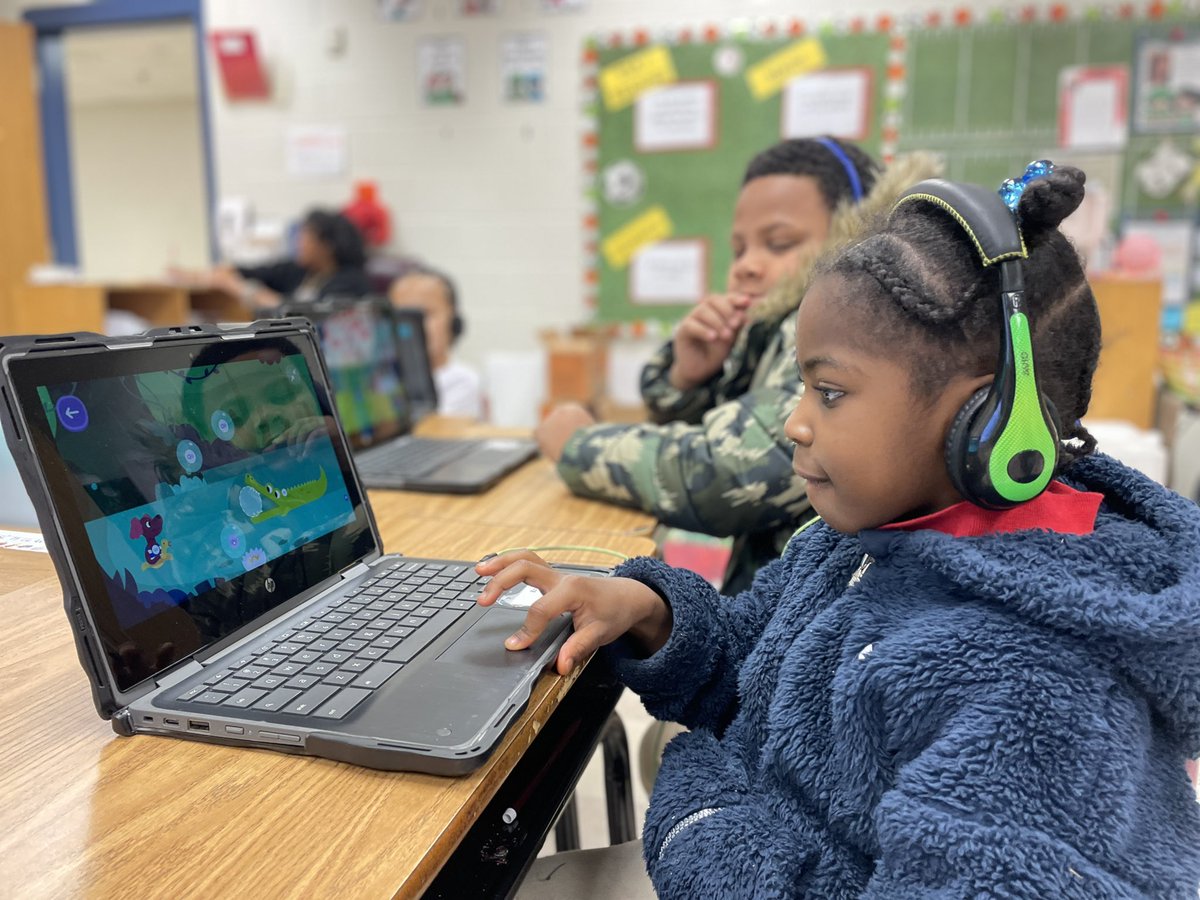 James Wilborn (@apsitjames) on Twitter photo Students are fully engaged in Ms. Foley’s class <a href="/APSFinchEagles/">Finch ES</a> using <a href="/happynumbers/">@happynumbers</a> & Happy Letters to work on phonics and math foundational skills! <a href="/APSInstructTech/">APS IT Department</a> <a href="/DrTSpencer/">Dr. Tara (Cotton) Spencer</a> Students are fully engaged in Ms. Foley’s class <a href="/APSFinchEagles/">Finch ES</a> using <a href="/happynumbers/">@happynumbers</a> & Happy Letters to work on phonics and math foundational skills! <a href="/APSInstructTech/">APS IT Department</a> <a href="/DrTSpencer/">Dr. Tara (Cotton) Spencer</a>