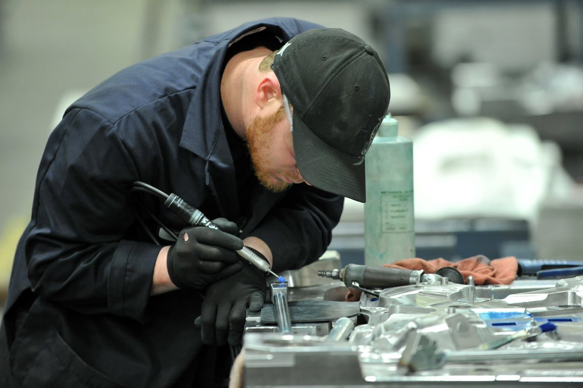 CavalierTool's tweet image. 🛡️ A Passionate Team of Mold Making Superstars
The Cavalier Team is our Past, Present, and Future. We have some of the best talent in the world here at Cavalier, and we are very proud of this fact.

#TheCavExp #CavalierArmy #PTXPO