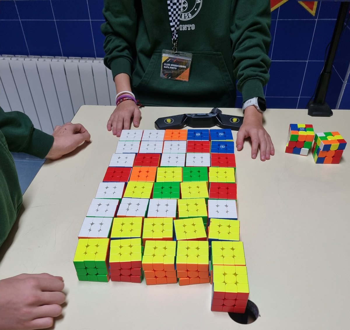 Manolo J C R (@manolojcr) on Twitter photo <a href="/EurekaPinto/">Academia EUREKA</a> <a href="/Goliath_Espana/">Goliath Games Spain</a> <a href="/CubingSAFAPinto/">Cubing Escolar en el SAFA Pinto</a> <a href="/ClubSTEAMSAFA/">Club STEAM SAFA Fesd Pinto</a> <a href="/SafaPintoFESD/">Safa Pinto FESD</a> <a href="/FesdAmpaPinto/">Ampa Safa Fesd Pinto</a> <a href="/AytoPinto/">Ayuntamiento de Pinto</a> <a href="/AESpeedcubing/">Asociación Española de Speedcubing</a> <a href="/AMSpeedcubing/">Asociación Mad. de Speedcubing</a> Gracias, gracias. Son unos fenómenos. 41 cubos en 5 min realizados por 5 alumnos es una burrada. <a href="/EurekaPinto/">Academia EUREKA</a> <a href="/Goliath_Espana/">Goliath Games Spain</a> <a href="/CubingSAFAPinto/">Cubing Escolar en el SAFA Pinto</a> <a href="/ClubSTEAMSAFA/">Club STEAM SAFA Fesd Pinto</a> <a href="/SafaPintoFESD/">Safa Pinto FESD</a> <a href="/FesdAmpaPinto/">Ampa Safa Fesd Pinto</a> <a href="/AytoPinto/">Ayuntamiento de Pinto</a> <a href="/AESpeedcubing/">Asociación Española de Speedcubing</a> <a href="/AMSpeedcubing/">Asociación Mad. de Speedcubing</a> Gracias, gracias. Son unos fenómenos. 41 cubos en 5 min realizados por 5 alumnos es una burrada.