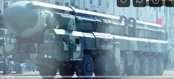anubi77787292's tweet photo. Immaginate l'impatto di un'esplosione di 800 chilotoni sulla Parigi o Londra...
il missile #Topol, 🇷🇺noto per la sua capacità distruttiva, polverizza ciò che si trova nel suo raggio d'azione, riducendo in cenere tutto https://t.co/a54rxDHF2n