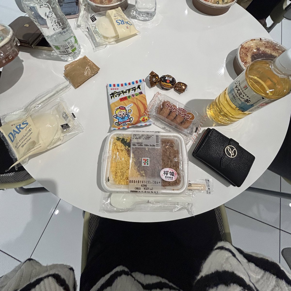 hoooootate_'s tweet image. 同期と食べたご飯たち