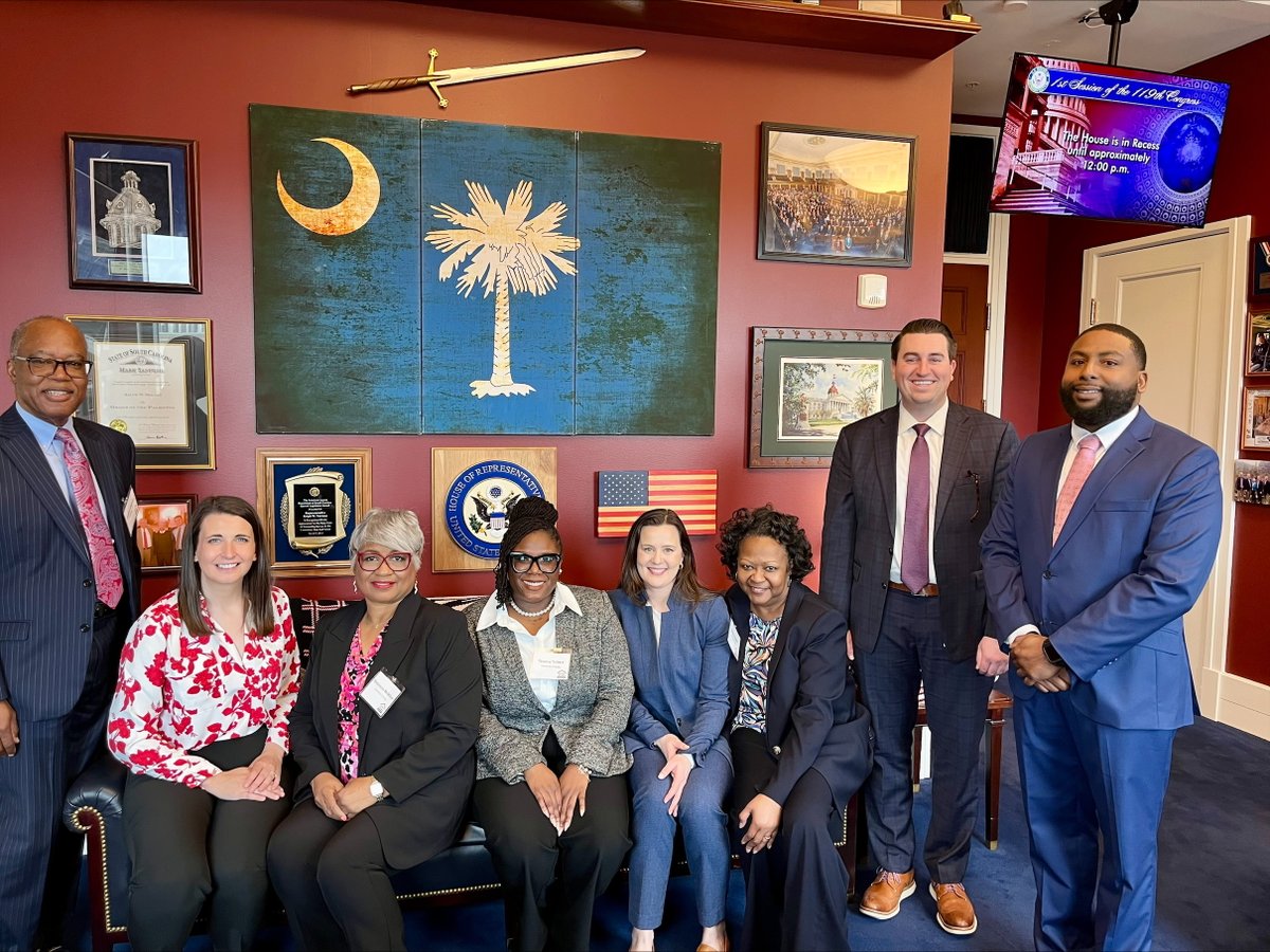 kaytee_watson's tweet image. Yesterday was #LIHEAPActionDay! The @DominionEnergy SC Customer Assistance Team, along with Duke and Palmetto Community Action Agency, took to Capitol Hill to meet with SC lawmakers, advocating for the life-saving program. Proud to support #LIHEAP and the communities it serves!