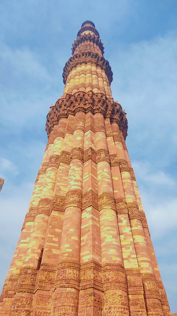 LGurazy's tweet photo. Qutub Minar https://t.co/au0QSldYTf