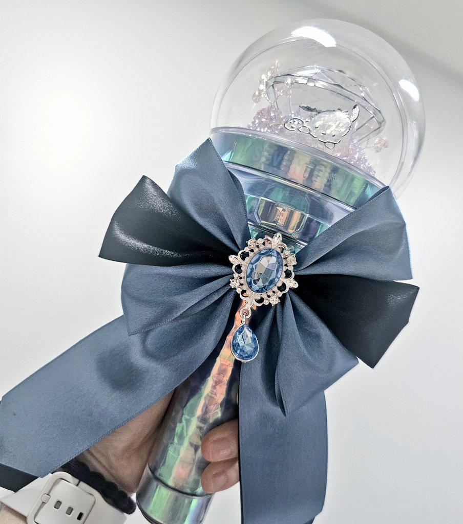 만들고 착샷 첨찍은 빔컨셉 리본~🩷🩵
공방가서흔들수있게해주세요~