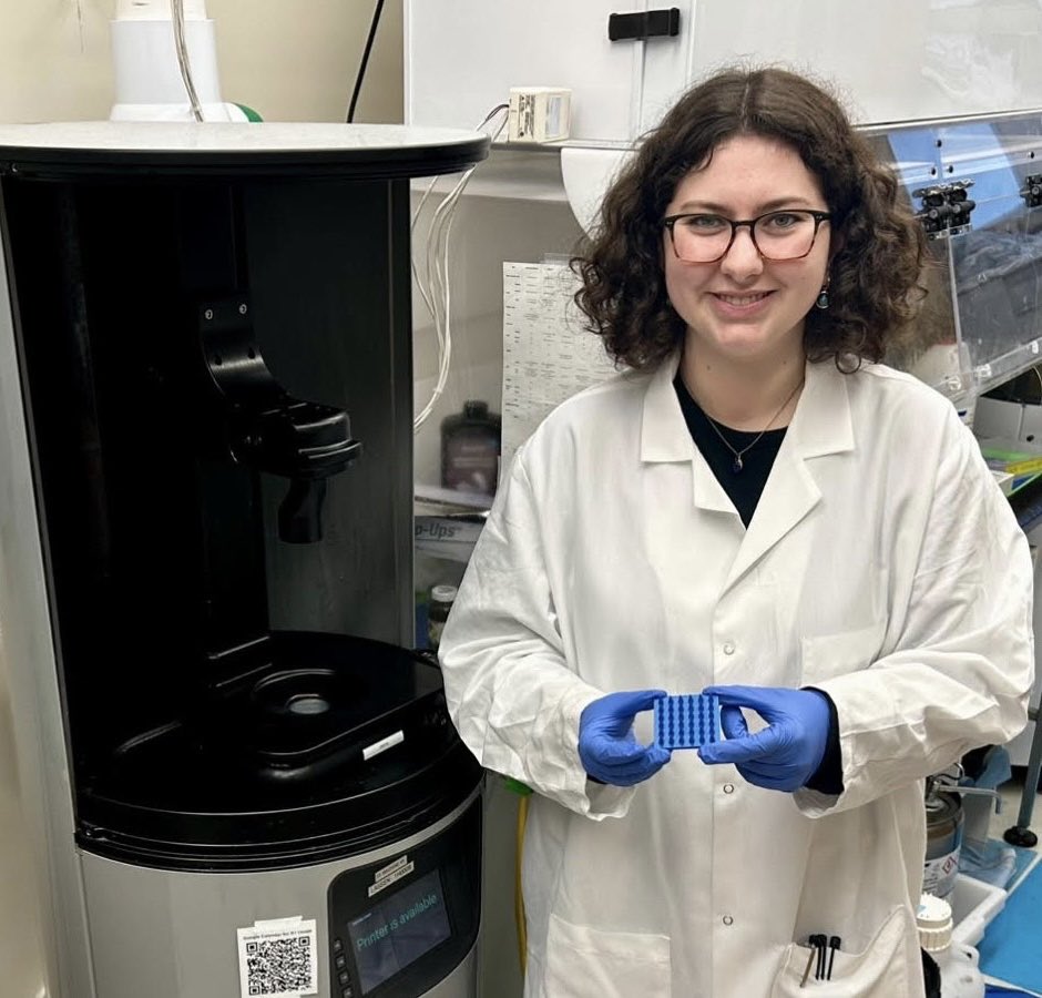 aps_unc's tweet image. When Maria Palmtag first stepped into a BeAM makerspace, she had no idea it would set the course for her career. Now she’s preparing to start a Ph.D. at UConn, where she will push the boundaries of microneedle technology for drug delivery. Story: bit.ly/3FjKOLl