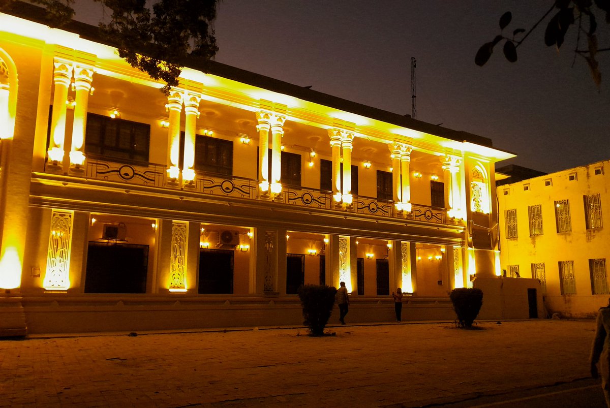The Tagore Library at Lucknow University has a history of being one of the oldest and richest research libraries in India.
The foundation stone was laid on March 4, 1937.
The library houses books, manuscripts, paintings, art objects, ancient coins, theses, and research journals.