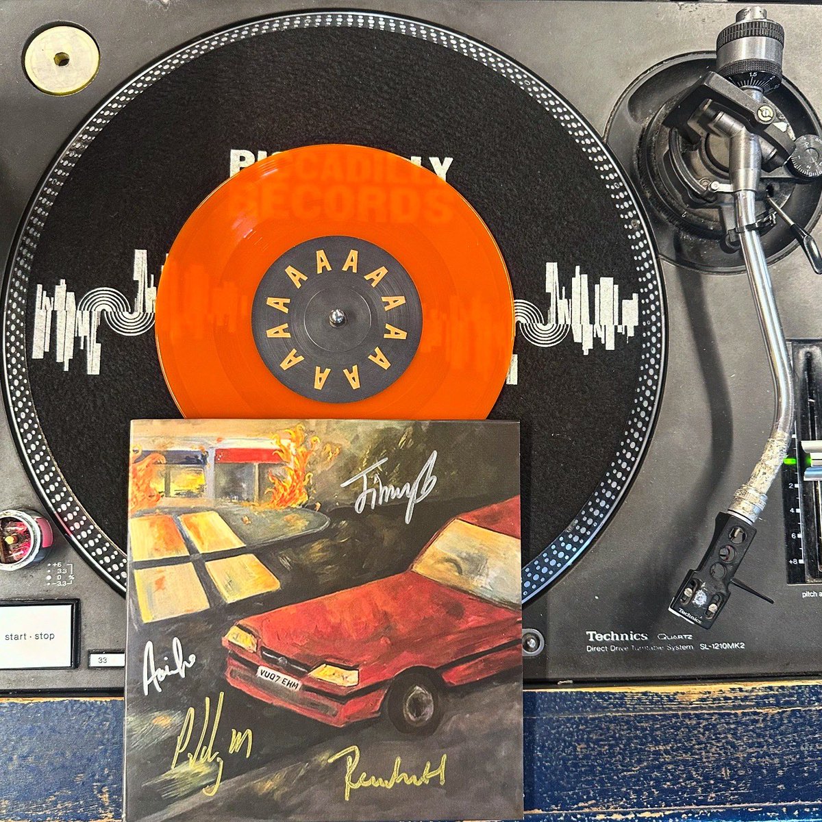 Piccadilly Records (@piccadillyrecs) on Twitter photo Local band <a href="/westsidecowboyy/">westsidecowboy</a> delivered their debut single ‘I’ve Never Met Anyone I Thought I Could Really Love (Until I Met You)’ yesterday and we’re loving it at Piccadilly HQ.
Signed translucent orange 7” vinyl now available via <a href="/NiceSwanRecords/">Nice Swan Recordings</a> ✍️🟠
piccadillyrecords.com/159521/Westsid… Local band <a href="/westsidecowboyy/">westsidecowboy</a> delivered their debut single ‘I’ve Never Met Anyone I Thought I Could Really Love (Until I Met You)’ yesterday and we’re loving it at Piccadilly HQ.
Signed translucent orange 7” vinyl now available via <a href="/NiceSwanRecords/">Nice Swan Recordings</a> ✍️🟠
piccadillyrecords.com/159521/Westsid…