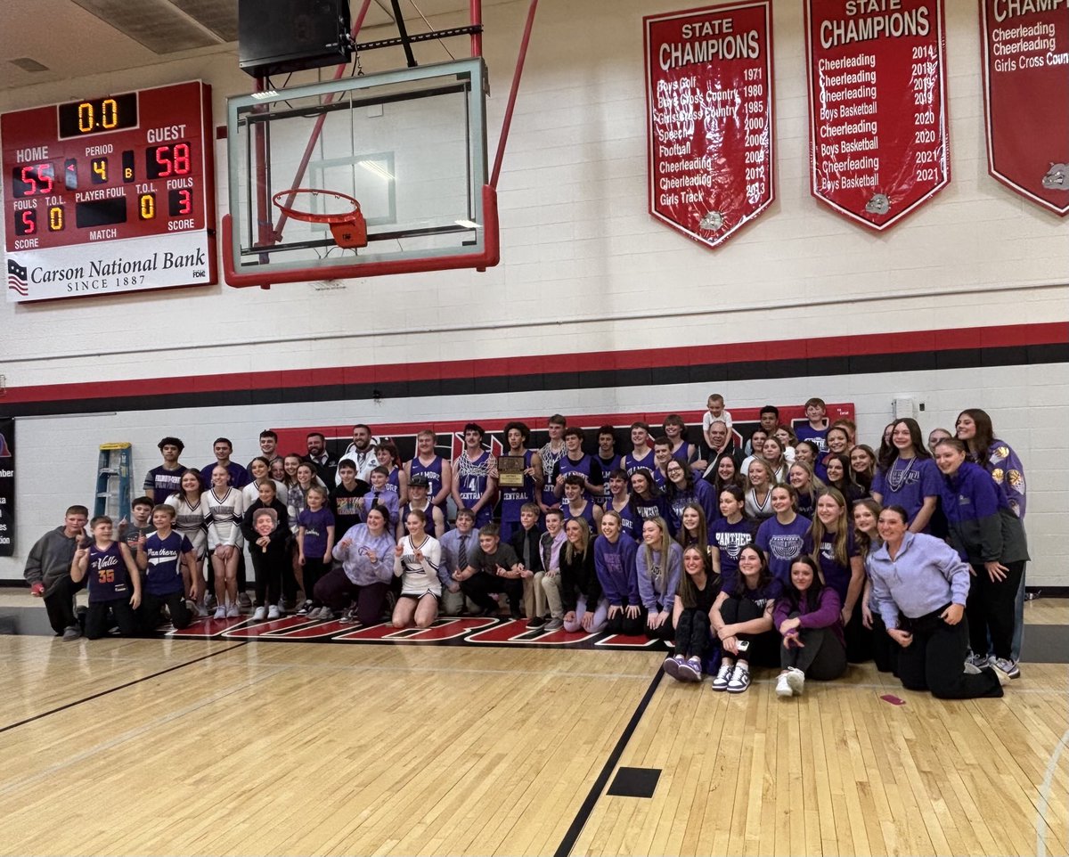 Shoutout to our amazing student section, cheerleaders, and crowd last night for a great environment!