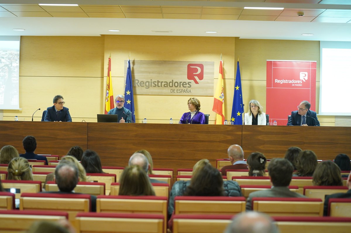 Registradores Decanato Madrid (@decanatomadrid) on Twitter photo Brillante inauguración de la jornada de Arrendamientos Turísticos en el <a href="/decanatomadrid/">Registradores Decanato Madrid</a> a cargo del <a href="/AlmeidaPP_/">José Luis Martínez-Almeida</a> , quien ha destacado y agradecido la colaboración de los registradores de Madrid, indispensable para estrangular la publicidad ilegal de los apartamentos turísticos. Brillante inauguración de la jornada de Arrendamientos Turísticos en el <a href="/decanatomadrid/">Registradores Decanato Madrid</a> a cargo del <a href="/AlmeidaPP_/">José Luis Martínez-Almeida</a> , quien ha destacado y agradecido la colaboración de los registradores de Madrid, indispensable para estrangular la publicidad ilegal de los apartamentos turísticos.