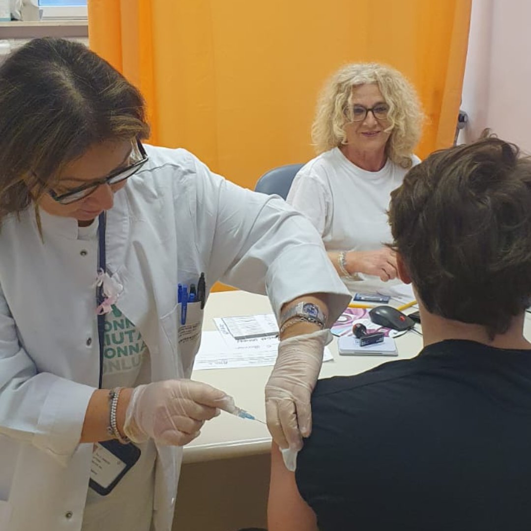 Policlinico di Milano (@policlinicomi) on Twitter photo Pap-Test, vaccino anti-HPV, mammografie ed ecografia al seno: gli specialisti di #PoliclinicoMi in prima linea in nome della #prevenzione.
Dal 4 all'8 marzo, cinque giorni dedicati alla salute con #screening gratuiti. Un’iniziativa di <a href="/RegLombardia/">Regione Lombardia</a>
#hpv #tumorealseno Pap-Test, vaccino anti-HPV, mammografie ed ecografia al seno: gli specialisti di #PoliclinicoMi in prima linea in nome della #prevenzione.
Dal 4 all'8 marzo, cinque giorni dedicati alla salute con #screening gratuiti. Un’iniziativa di <a href="/RegLombardia/">Regione Lombardia</a>
#hpv #tumorealseno