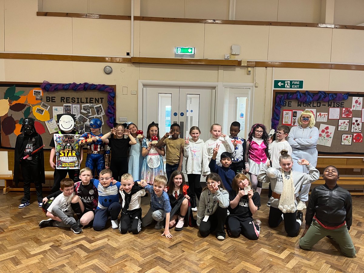 MissPSymons's tweet photo. World book day 2025! 📚📖❤️ #worldbookday2025 https://t.co/GrDRfMTbov
