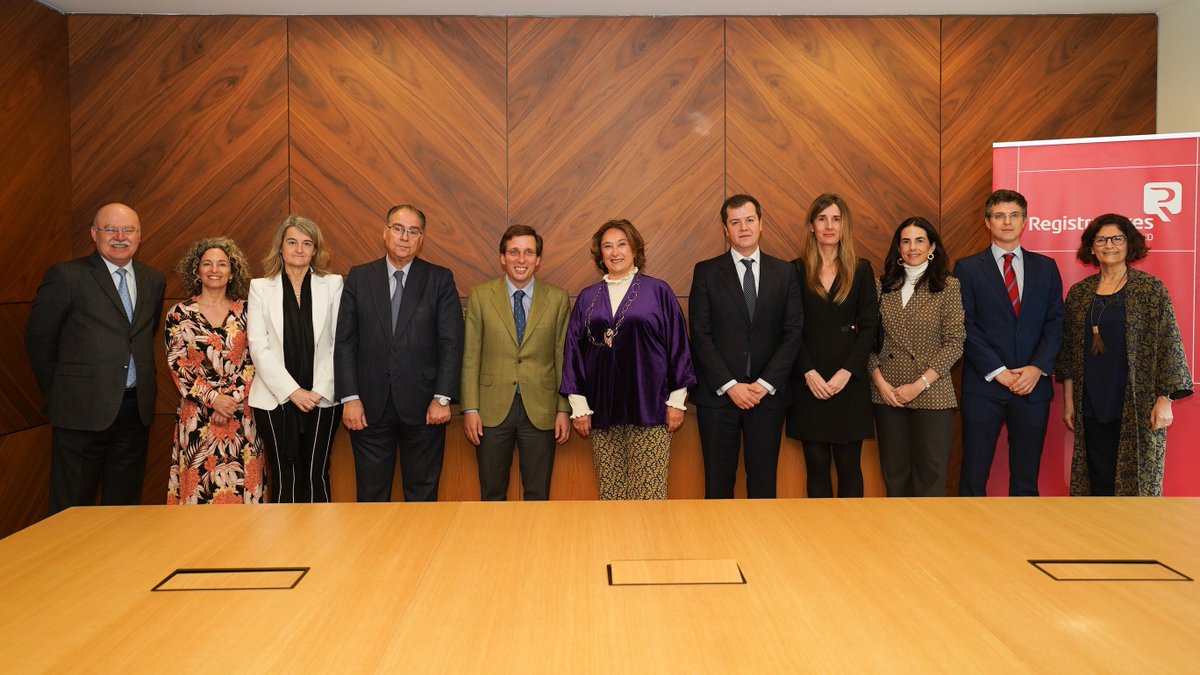Registradores Decanato Madrid (@decanatomadrid) on Twitter photo La junta del decanato de registradores de Madrid recibe al Alcalde <a href="/AlmeidaPP_/">José Luis Martínez-Almeida</a>, al Viceconsejero de Cultura, Turismo y Deporte de la CAM, LUIS MARTÍN y a la D. G. de Vivienda y Rehabilitación de la CAM MARIA JOSÉ PICCIO-MARCHETTI, en la jornada de los arrendamientos turísticos La junta del decanato de registradores de Madrid recibe al Alcalde <a href="/AlmeidaPP_/">José Luis Martínez-Almeida</a>, al Viceconsejero de Cultura, Turismo y Deporte de la CAM, LUIS MARTÍN y a la D. G. de Vivienda y Rehabilitación de la CAM MARIA JOSÉ PICCIO-MARCHETTI, en la jornada de los arrendamientos turísticos