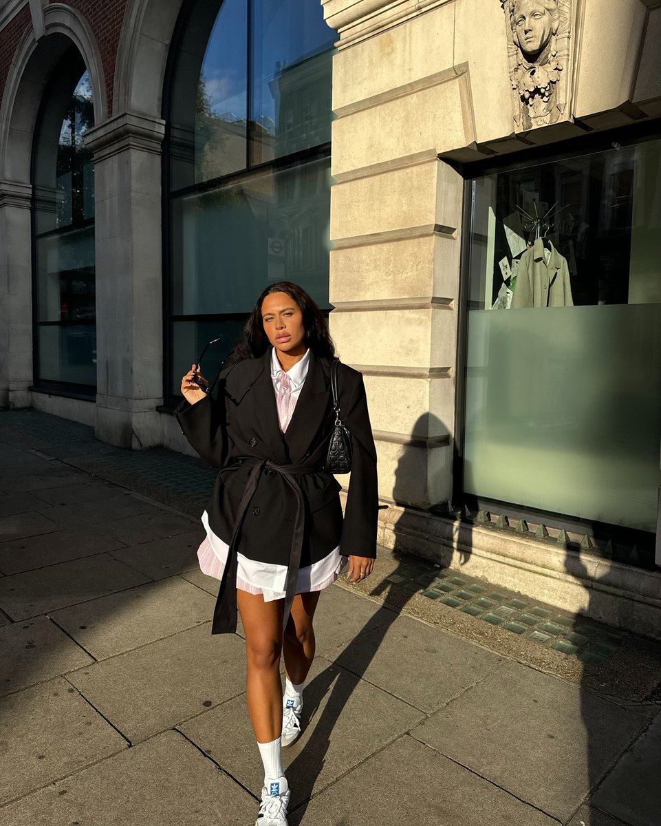 boohooMAN's tweet image. When she knows how to put an outfit together ๐: bit.ly/41tWxjr