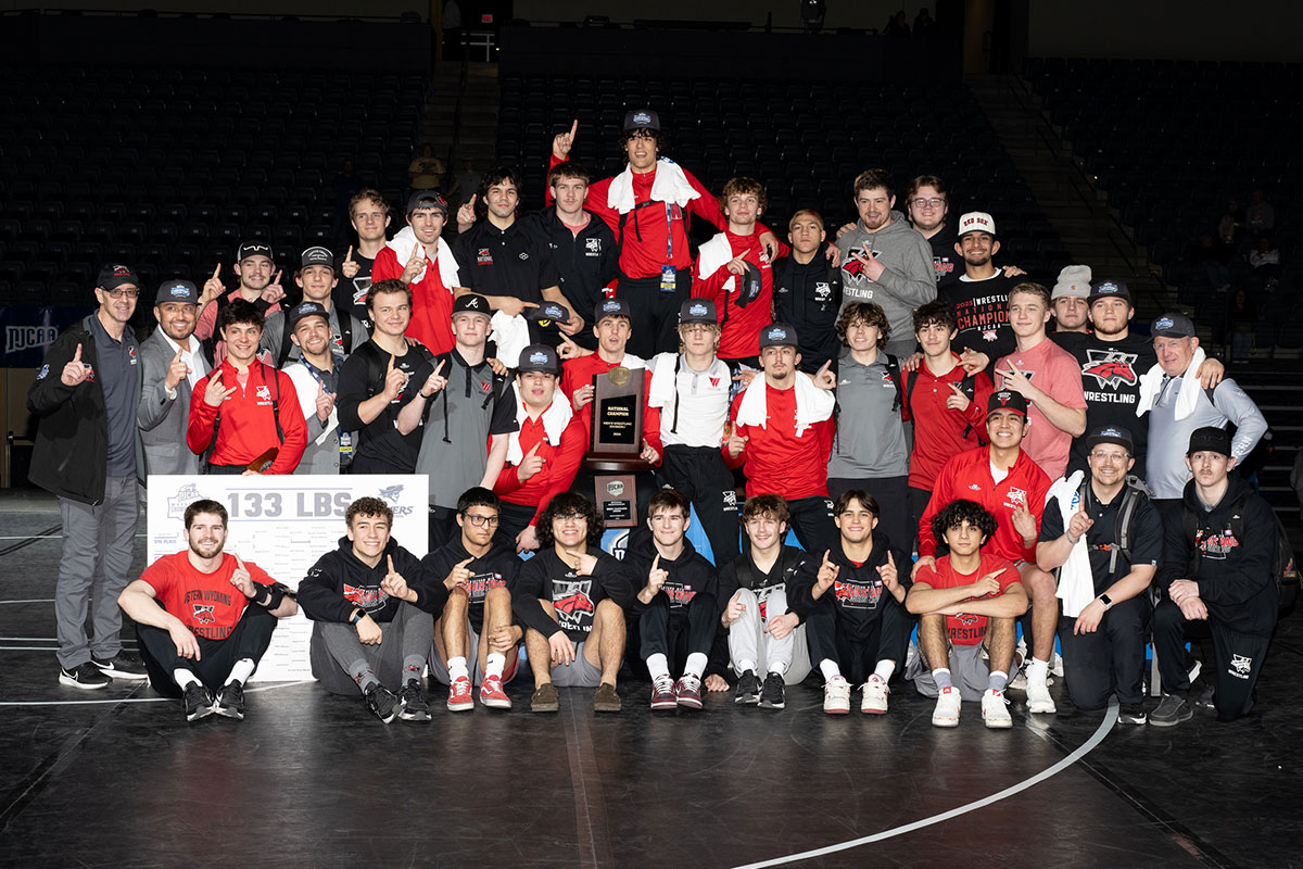 USA Wrestling (@usawrestling) on Twitter photo Seeking three-peats at the 2025 <a href="/NJCAA/">NJCAA</a> Championships are <a href="/WWYO_WRESTLING/">WESTERN WY WRESTLING</a> (men) and <a href="/IHCCWrestling/">Indian Hills Wrestling</a> (women), set for the Mid-America Center in Council Bluffs, Iowa, March 7-8.
Read: go.themat.com/uh8Mc Seeking three-peats at the 2025 <a href="/NJCAA/">NJCAA</a> Championships are <a href="/WWYO_WRESTLING/">WESTERN WY WRESTLING</a> (men) and <a href="/IHCCWrestling/">Indian Hills Wrestling</a> (women), set for the Mid-America Center in Council Bluffs, Iowa, March 7-8.
Read: go.themat.com/uh8Mc