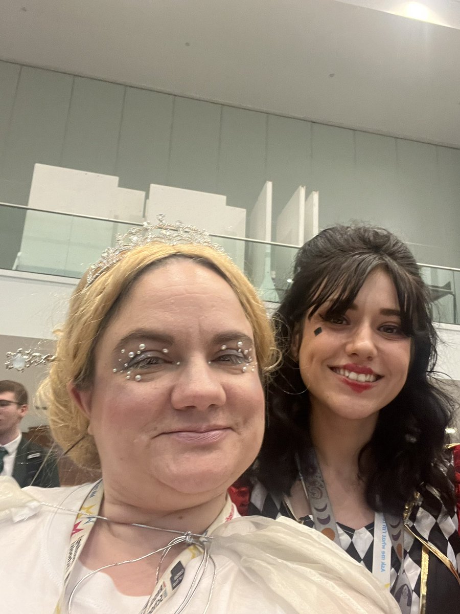 cbeerclasswork's tweet image. Another fabulous World Book day with our s1 pupils @StMungos_Eng @StMungosFalkirk well done Miss Cook for organising an amazing day