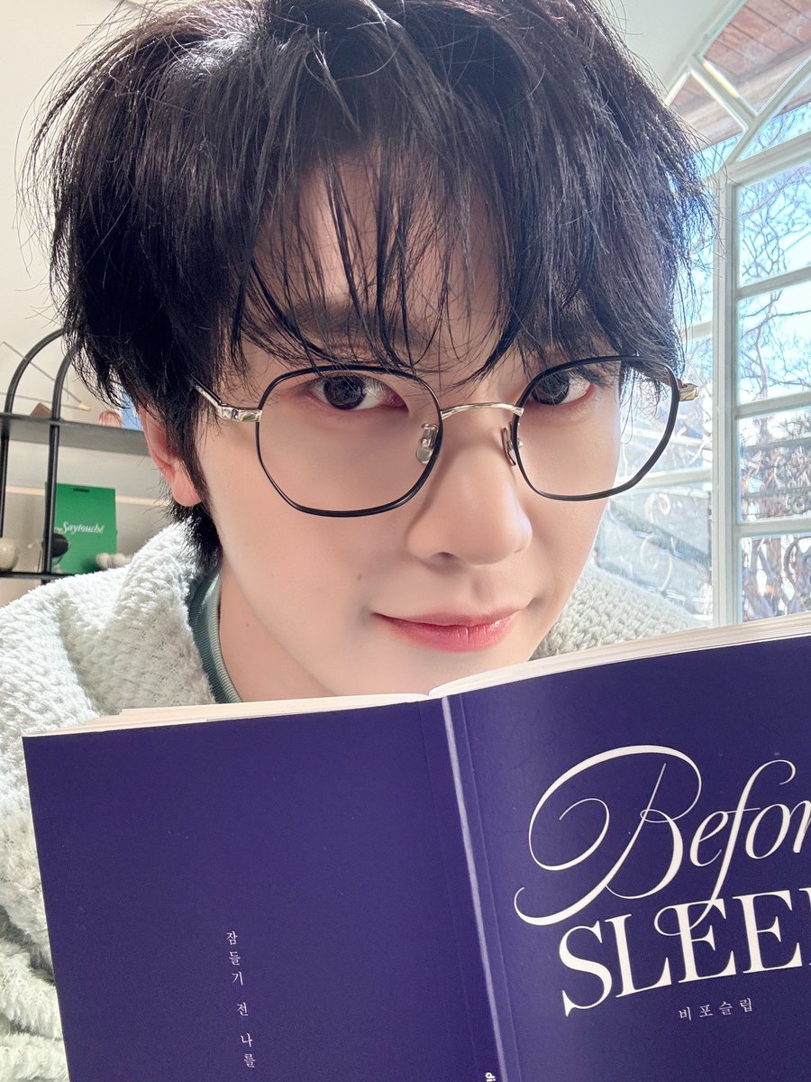 _𝗭𝗘𝗥𝗢𝗙𝗢𝗖𝗨𝗦

매튜가 내 이름을 불러주었을 때,
그는 제로즈에게로 와 꽃이 되었다…🌹

#ZEROBASEONE #ZB1
#제로베이스원