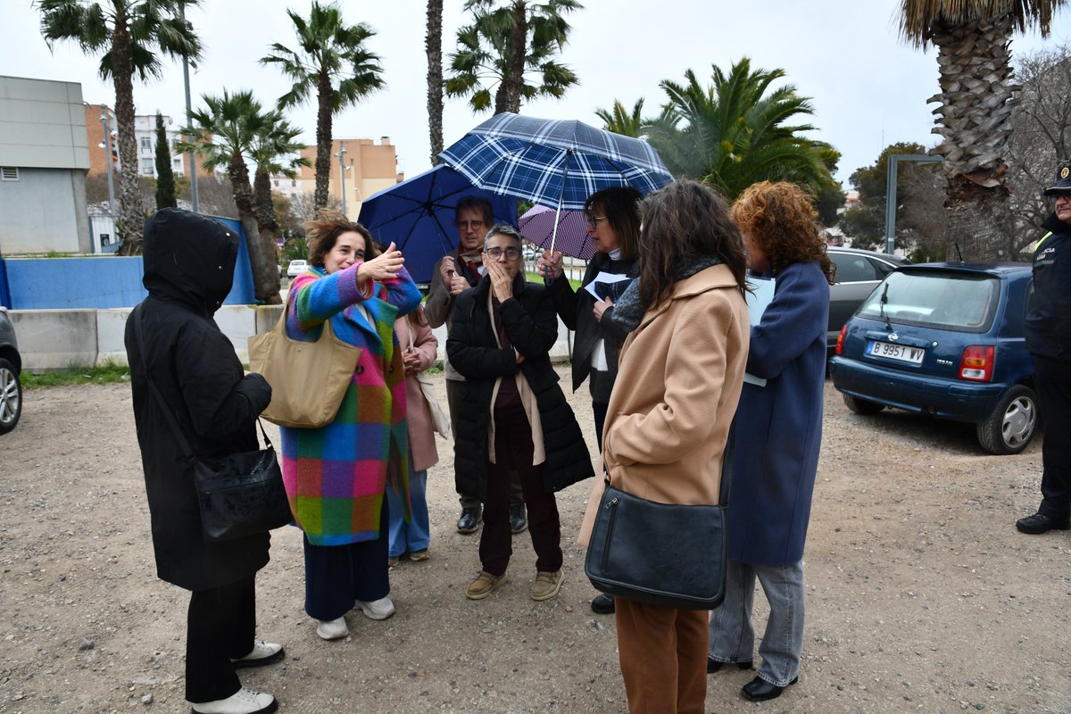 📢 Nou CAP per a Sitges! 🏥✨

La consellera de Salut, Olga Pané, ha visitat Sitges per conèixer el projecte del nou Centre d’Atenció Primària (CAP). 

visitsitges.com/ca/la-conselle…
#Sitges #Salut #CAPSitges #AtencióPrimària 🏥💙