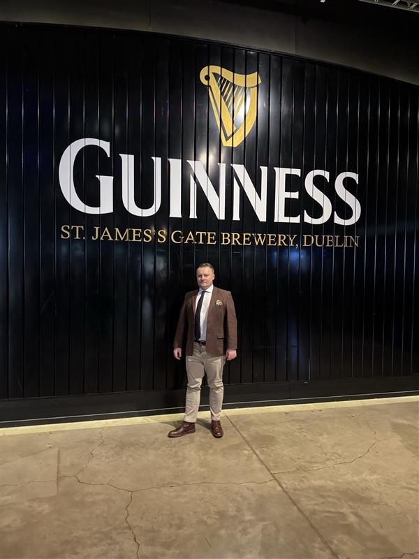 ASIS_Poland's tweet photo. #ASISEurope 2025-urok Dublina dodał wydarzeniu niepowtarzalnego charakteru, a irlandzkie akcenty, takie jak koniczyna 🍀czy #Guinness🍻 stworzyły atmosferę sprzyjającą budowaniu wartościowych relacji zawodowych w mniej formalnym gronie #networking https://t.co/O0tFt50ney