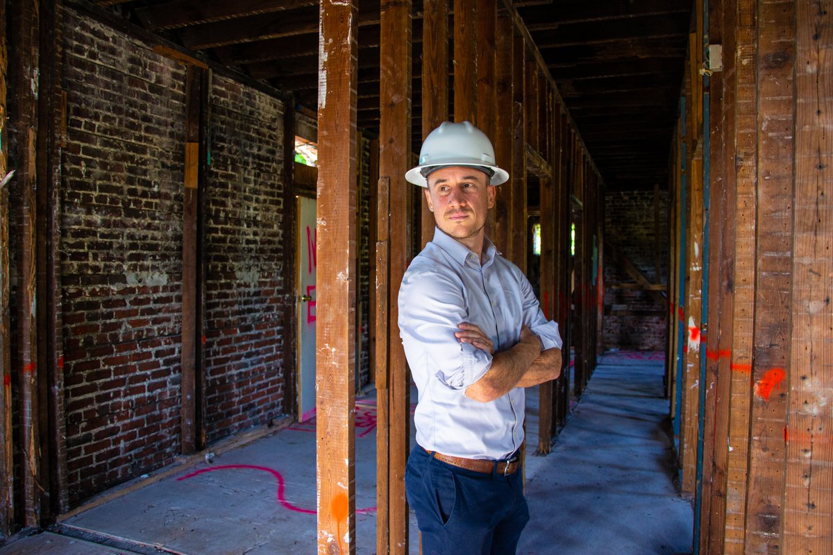 LiftJax's tweet image. With deep gratitude and heartfelt appreciation, we’re announcing the departure of David Garfunkel in mid-April as our founding President & CEO as he transitions into a new role in the community. David’s leadership, heart and dedication have shaped LIFT JAX in the past five years.…