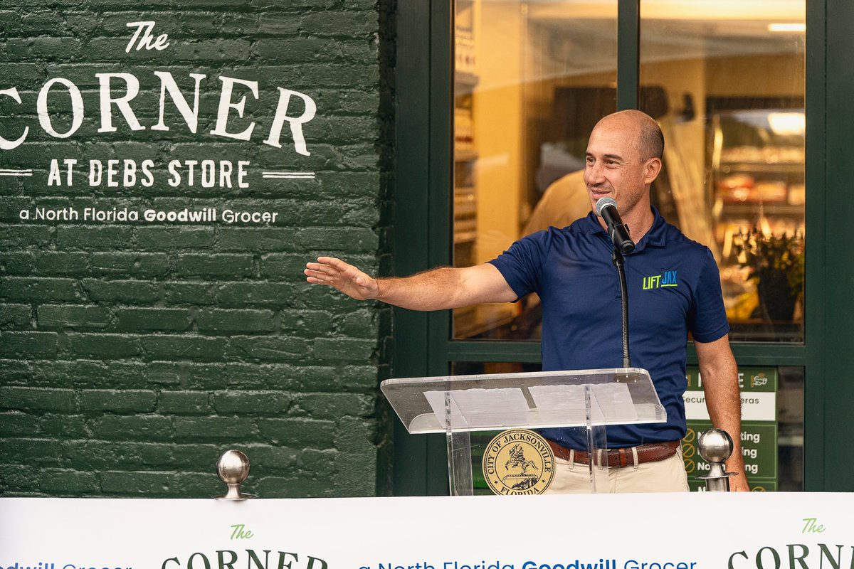 LiftJax's tweet image. With deep gratitude and heartfelt appreciation, we’re announcing the departure of David Garfunkel in mid-April as our founding President & CEO as he transitions into a new role in the community. David’s leadership, heart and dedication have shaped LIFT JAX in the past five years.…