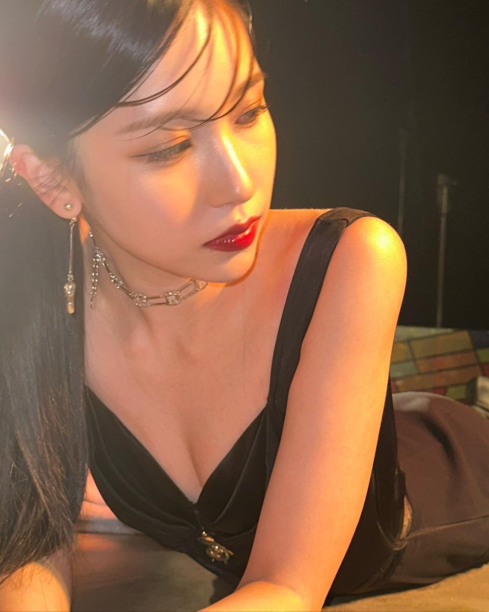 minaron (@godmitzu) on Twitter photo 