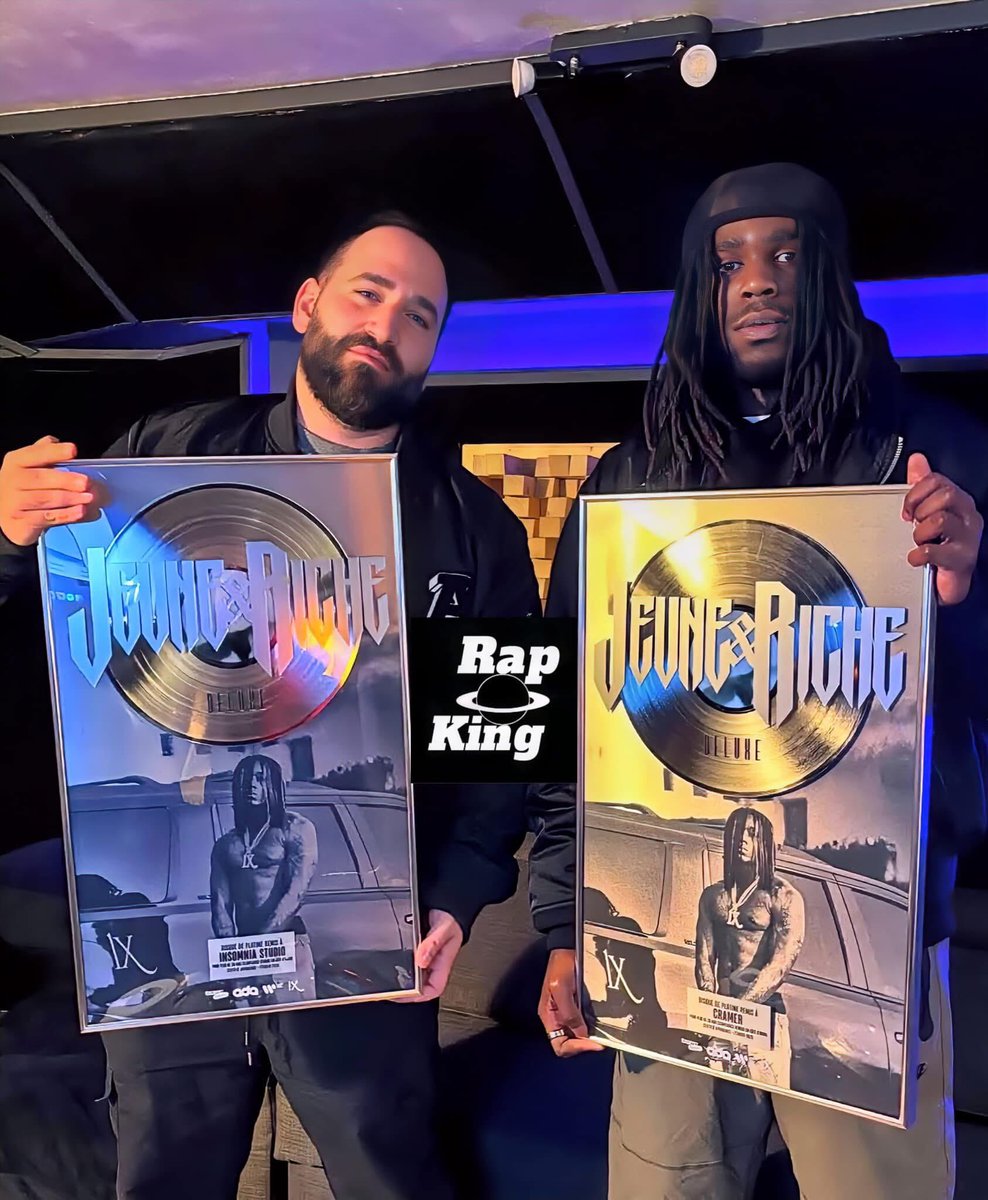 Rap king (@rapking634) on Twitter photo 🚨MAGNIFIQUE| Cramer & insomnia studio reçoivent le disque de platine de de l’album JEUNE & RICHE de <a href="/HimraOfficiel/">1X BIG AKA FOR AKA KAI</a> sur lequel ils ont bossés 😍
Félicitations à eux pour ce grand boulot 🔥
<a href="/rapking634/">Rap king</a> x <a href="/topdumoment1/">Topdumoment</a>…✍🏾 🚨MAGNIFIQUE| Cramer & insomnia studio reçoivent le disque de platine de de l’album JEUNE & RICHE de <a href="/HimraOfficiel/">1X BIG AKA FOR AKA KAI</a> sur lequel ils ont bossés 😍
Félicitations à eux pour ce grand boulot 🔥
<a href="/rapking634/">Rap king</a> x <a href="/topdumoment1/">Topdumoment</a>…✍🏾