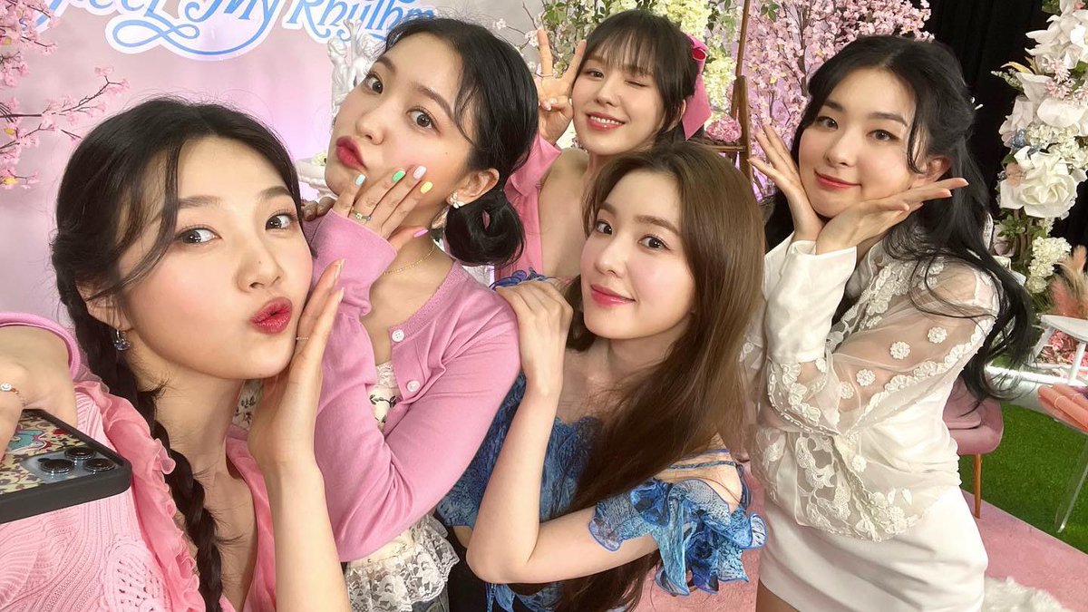 𝑓e͞ǝ𝕝 n𝕚𝐥o͞u’𝚜 🩰紫 ⋆ ᰍ 𝕣hy𝕥hm ! tweet media