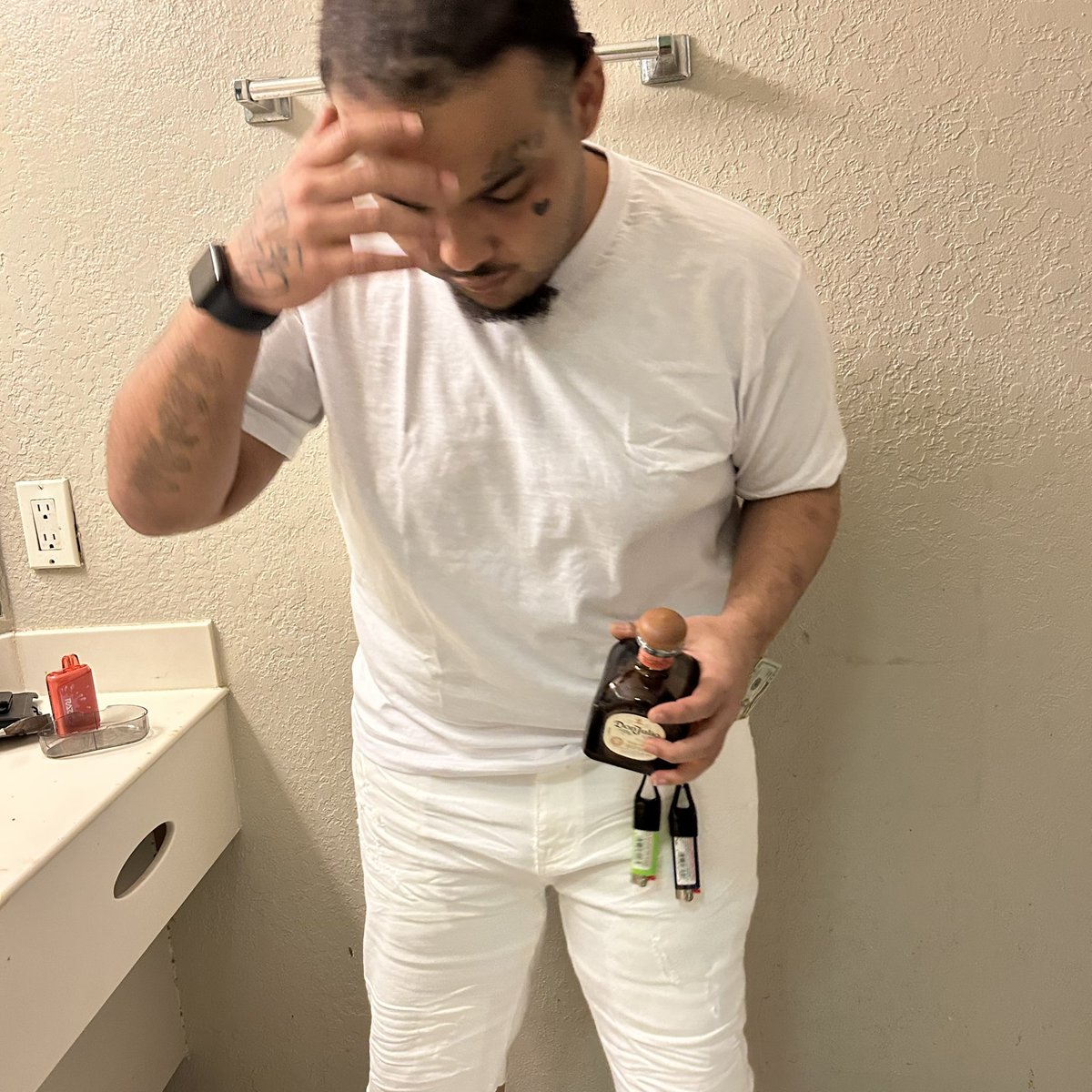 big9_'s tweet photo. i know jacksonville hate to see im still living #riplil9 #freemurda #freeslugga #freeionrap https://t.co/eqMqsZsTVd