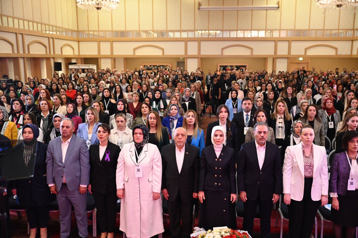 Gülbahar YILDIRIM (@glbaharkaradem5) on Twitter photo Kadın, erkek hep birlikte HAK-İŞ’li emekçiler olarak, kadın emekçilerin hakkını savunmaya, birlikte mücadeleye devam ediyoruz.
#KadınDemekHakveEmekDemek
<a href="/OZSAGLIKgantep/">Öz Sağlık İş Sendikası Gaziantep Şube Başkanlığı</a>
<a href="/MehmetGorgel27/">Mehmet Görgel</a>
<a href="/Mucahit_Ergun27/">Mücahit ERGÜN</a>
<a href="/oktay/">oktay</a> Başaran Kadın, erkek hep birlikte HAK-İŞ’li emekçiler olarak, kadın emekçilerin hakkını savunmaya, birlikte mücadeleye devam ediyoruz.
#KadınDemekHakveEmekDemek
<a href="/OZSAGLIKgantep/">Öz Sağlık İş Sendikası Gaziantep Şube Başkanlığı</a>
<a href="/MehmetGorgel27/">Mehmet Görgel</a>
<a href="/Mucahit_Ergun27/">Mücahit ERGÜN</a>
<a href="/oktay/">oktay</a> Başaran