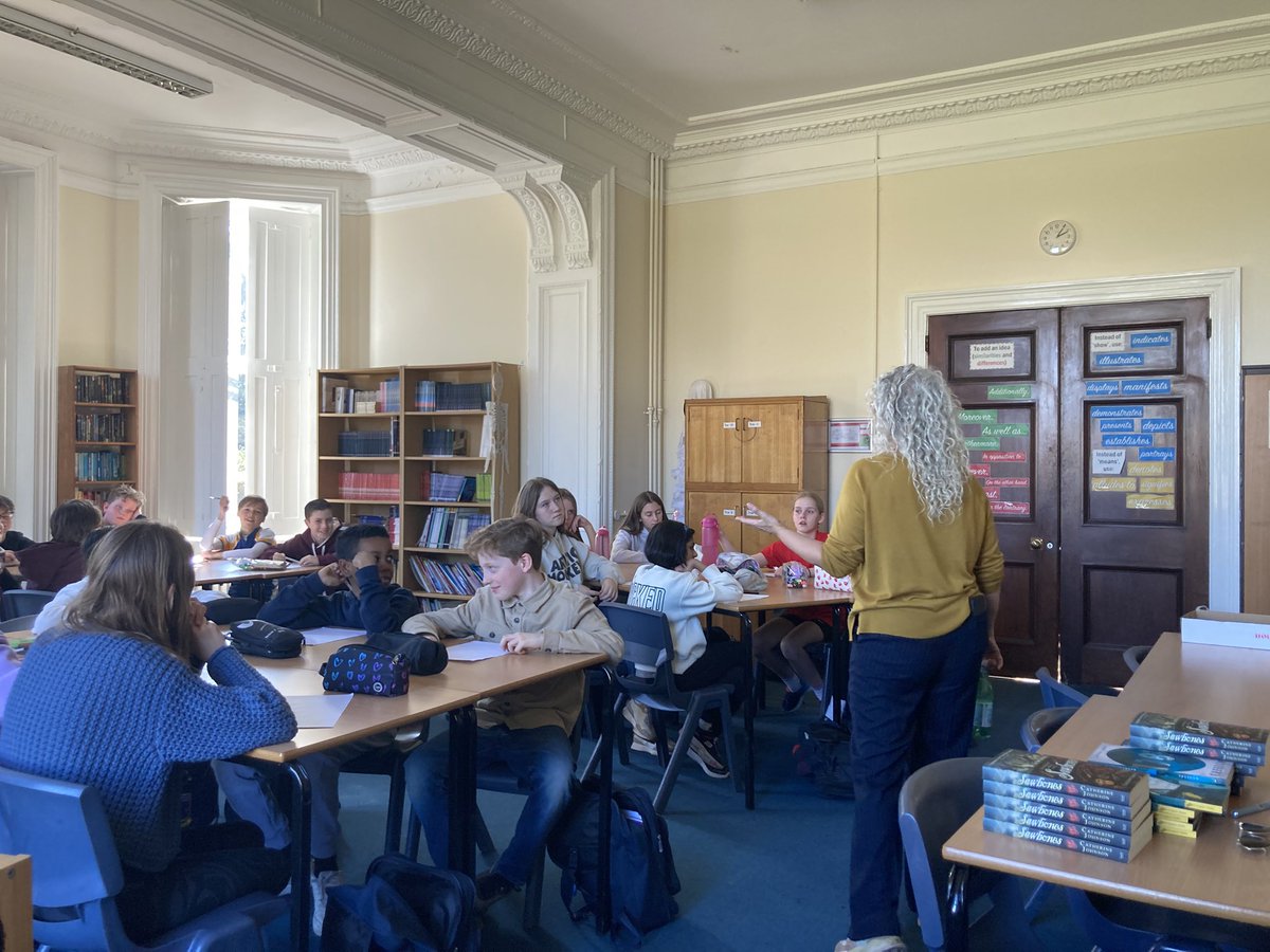 Wow, what a day! Thank you so much to author, Catherine Johnson, for making World Book Day so special. We could have listened to your stories all day, and we all felt so inspired by your words 📚#StNicks #StNicksEnglish #StNicksInspitartion