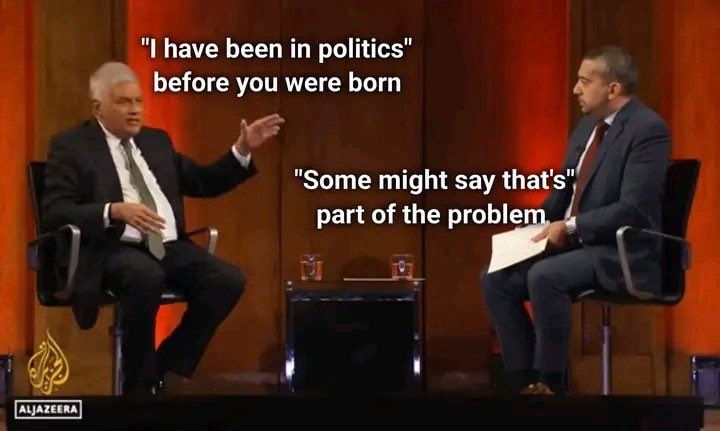 මල පැනලා හසන්ට බැනලා
උත්තර දුන්නේ රවලා 
ඇයි සීයා ? හසන් ඇහුවා කවුද මැරුවේ කියලා..?
දැන් කියපංකෝ කවුද මැරුවේ කියලා.?

Ferrari broke down!! I repeat Ferrari broke down😂🤌🏻